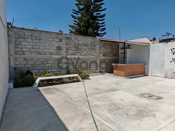 742165_casa-dividida-en-2-deptos-ubicacion-privilegiada-a-pasos-de-las-antenas.jpg