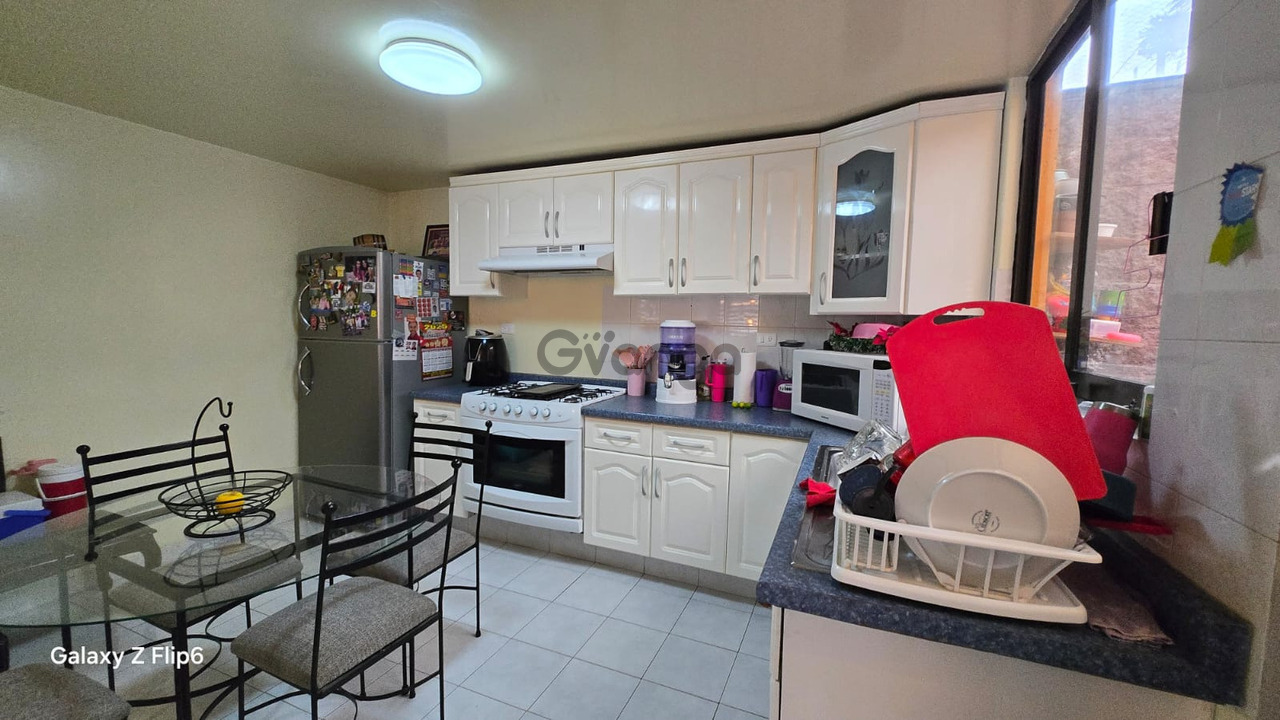 742484_amplia-casa-en-condominio-4-rec-3-5-ba-2-ga-roof-garden-y-vigilancia.jpg