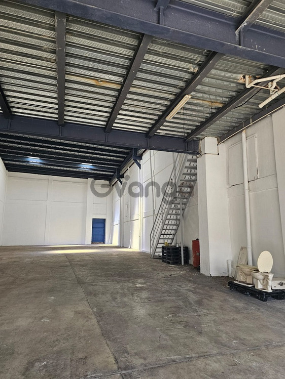 742588_arriendo-nave-de-380-m2-proximo-a-autopista-duarte.jpg