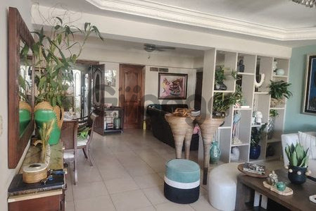 745299_vendo-apartamento-en-evaristo-morales-clasico.jpg