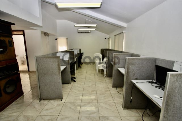 746006_alquilo-casa-local-en-evaristo-morales.jpeg
