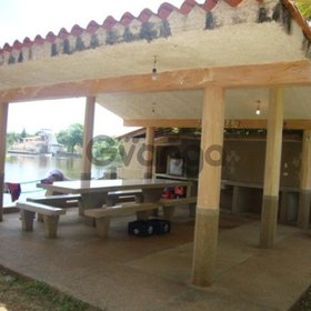 Venta de casa en higuerote con hermosa churuata