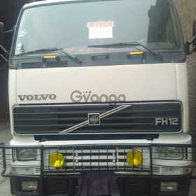 Se vende tracto FH 380