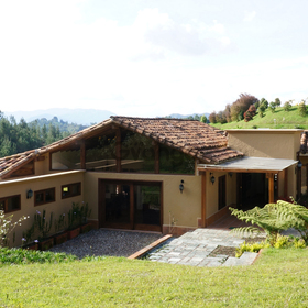 Se vende finca entre el retiro y la ceja en estado de valorizacion!