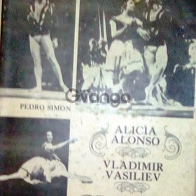 En venta:  Dos libros sobre Alicia Alonso, famosa ballerina cubana.