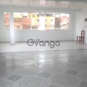Arriendo local tercer piso