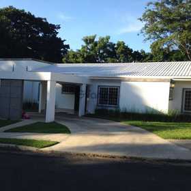 venta de casa en villa fontana