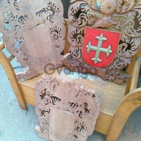 Wood heraldic shields -escudos heraldicos o institucionales