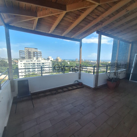 Apartamento de alquiler con vista al mar en Gazcue