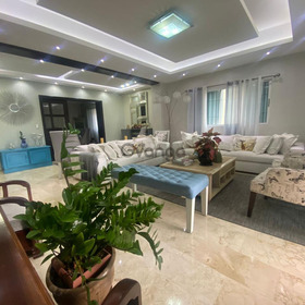 Apartamento amuelado 300 M2 en alquiler en Bella Vista