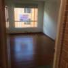 Arriendo apartamento duplex con parqueadero propio 2