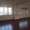 Alquilo bello apartamento en la trinidad 3