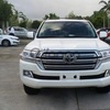 Toyota Land Cruiser 5.7 AT (381 hp) 4WD 2017