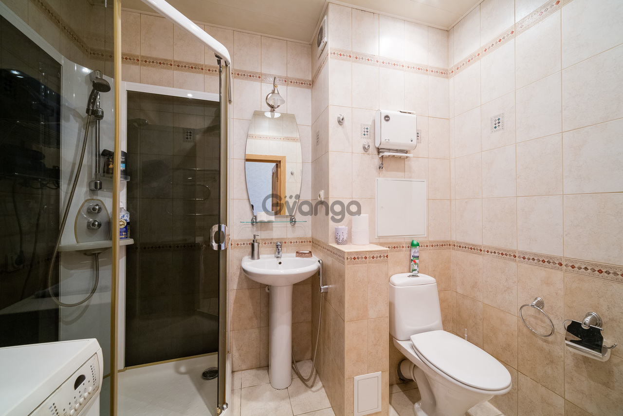 1051554_apartamenty-s-balkonom-u-ermitazha.jpg