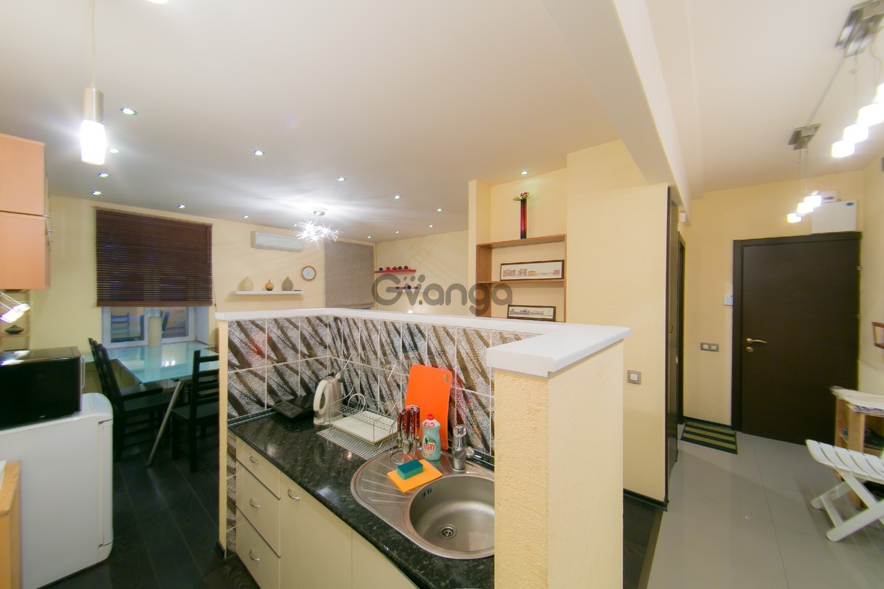 1051564_apartamenty-komfort-u-ermitazha.jpg