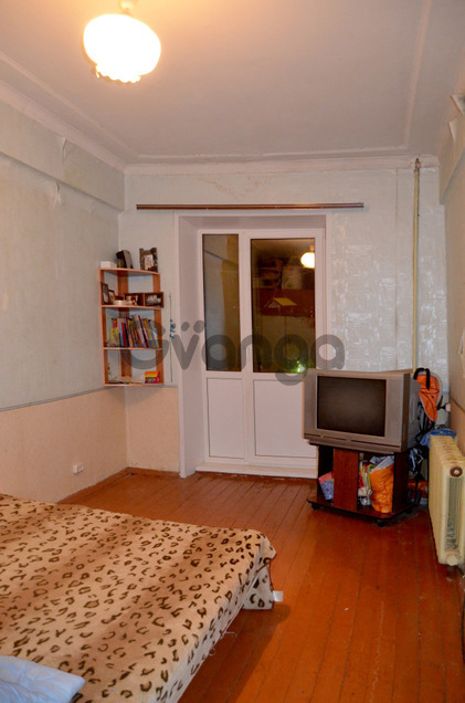 1247239_prodayetsya-kvartira-4-kom-99-m.jpg