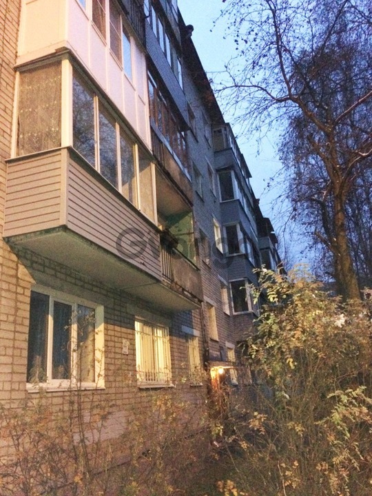 1248106_prodayet-sya-komnata-3-kom.jpg