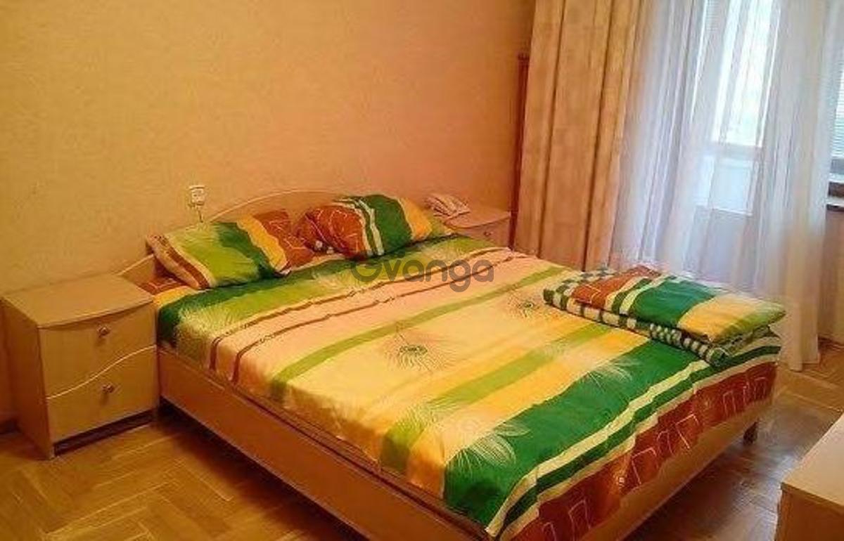 1425458_sdayet-sya-v-arendu-kvartira-3-kom-64-m-shchorsa-ul.jpg