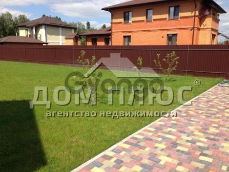 1540966_prodayet-sya-dom-4-kom-156-m.jpg