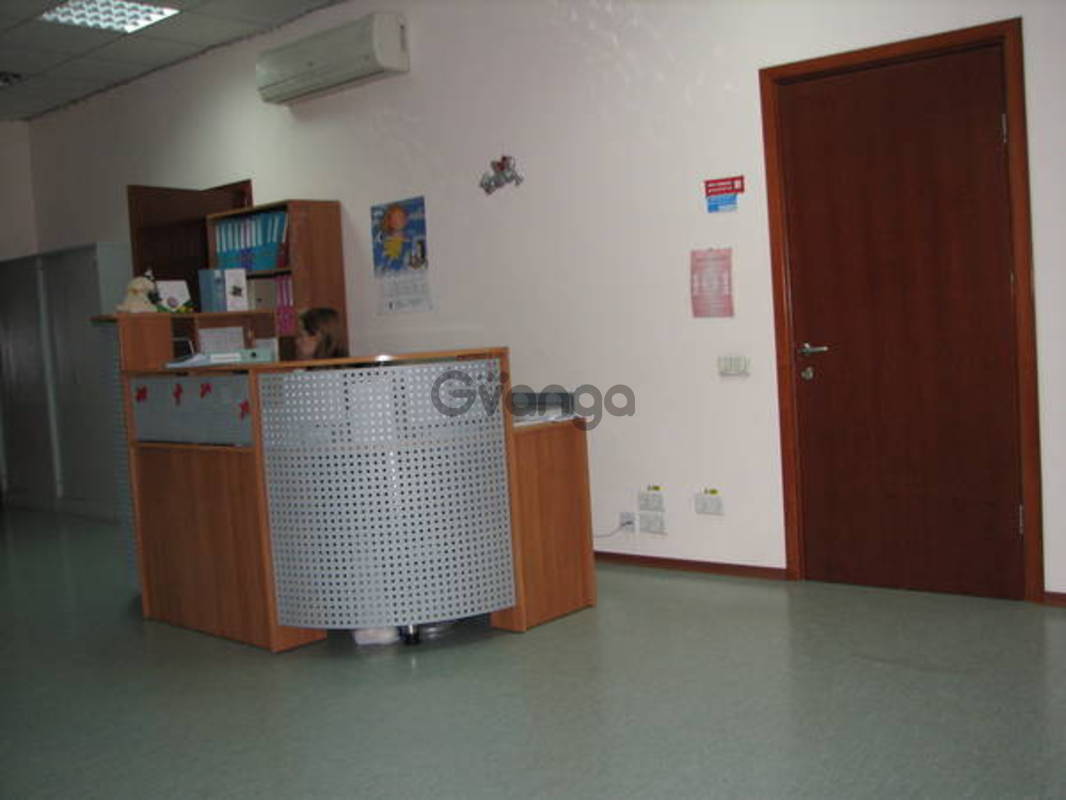 1581652_sdayet-sya-v-arendu-ofis-181-m-yaltinskaya-ul-metro-khar-kovskaya.jpg