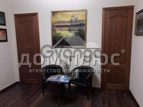 1590980_prodayet-sya-kvartira-3-kom-107-m-kreshchatik.jpg