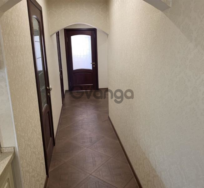 1720914_sdayet-sya-v-arendu-kvartira-3-kom-70-m-chernyshevskogo-d-1.png