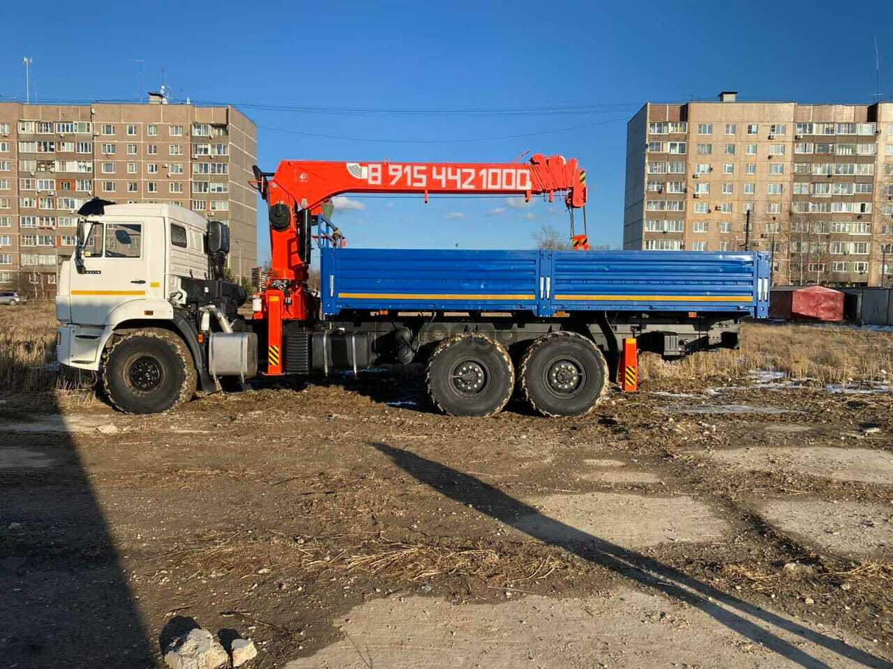 Hino 700 бортовой. Хино рейнджер кму. Аренда манипулятора домодедово. Китайский манипулятор 7 тонн. Кран-манипулятор автомобильный 483т-05.