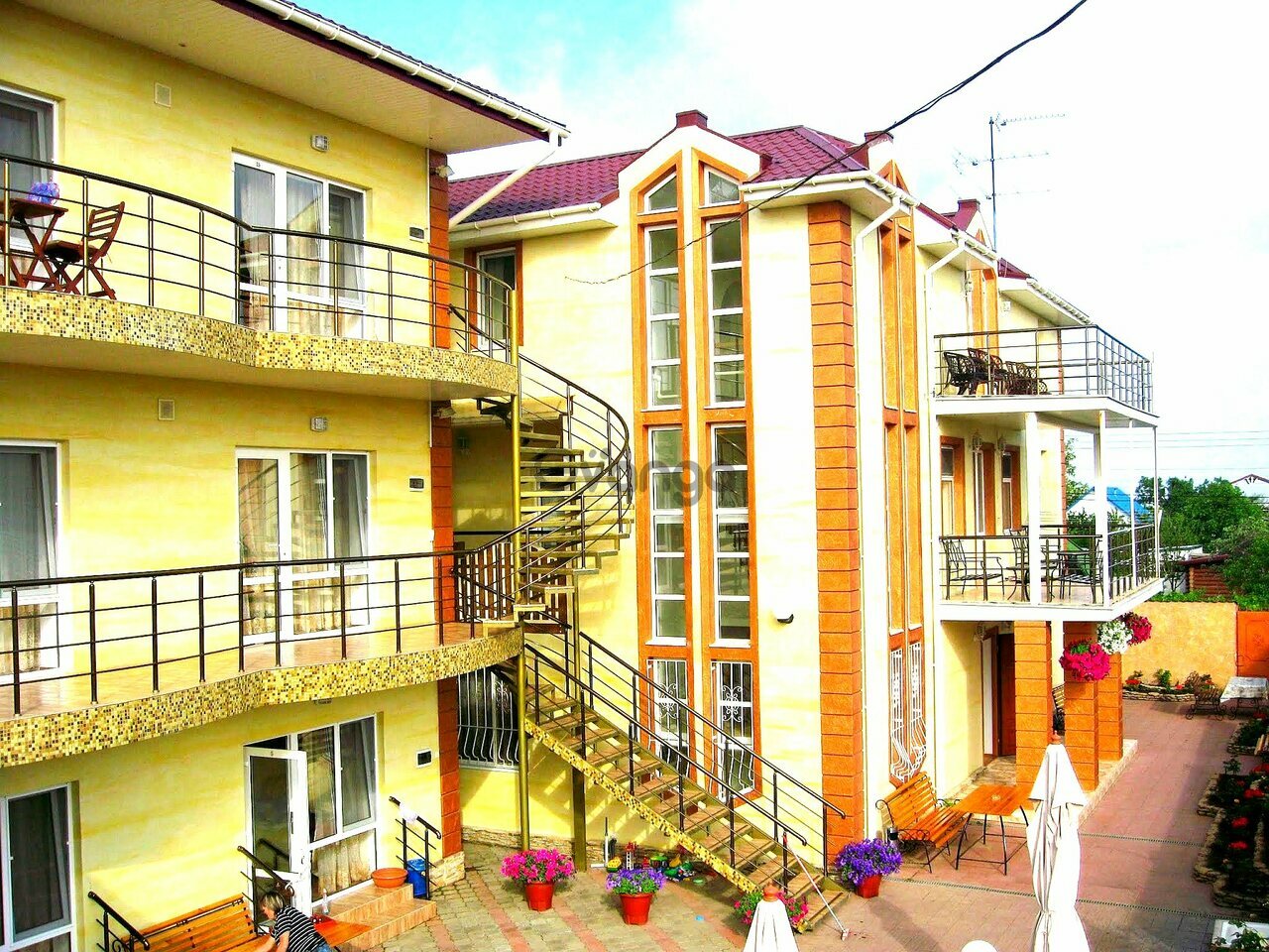 1923944_prodam-otel-adam-i-yeva-zatoka.jpg