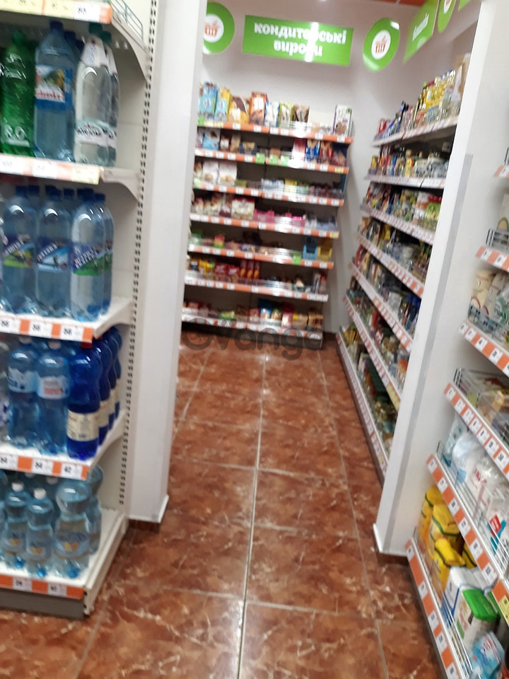 2523773_fasadniy-magazin-prodazh.jpg
