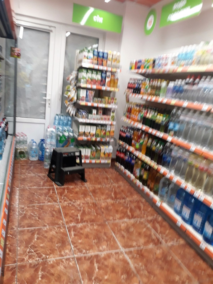 2523774_fasadniy-magazin-prodazh.jpg