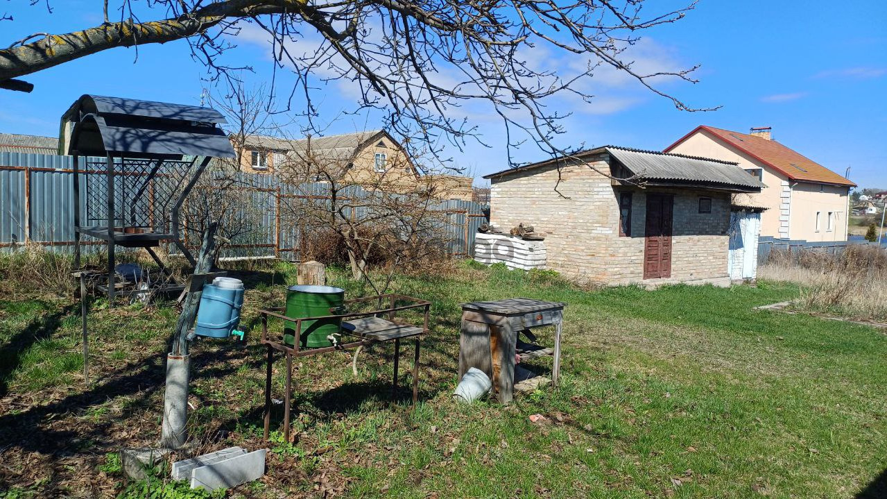 2526599_prodazh-zemel-noi-dilyanki-18-sot-s-tarasivka-poruch-z-ozerom.jpg