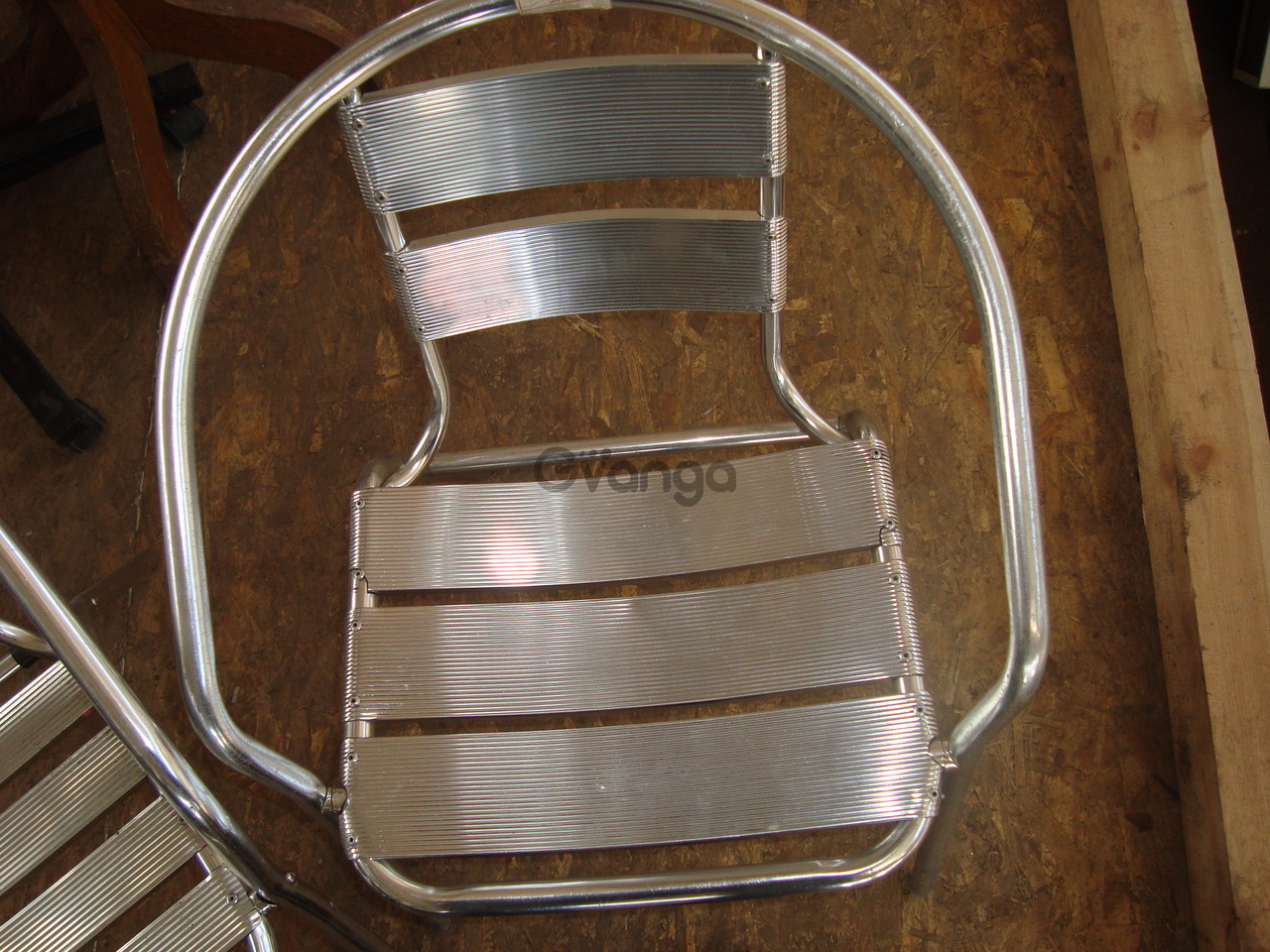 Сломался алюминиевый стул