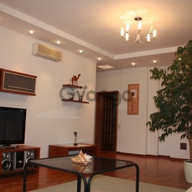 Сдается в аренду квартира 3-ком 98 м² Тимофеевой Гали ул.
