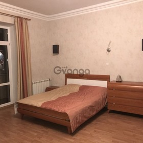 Сдается в аренду квартира 1-ком 48 м² Рейтарская ул., метро Золотые ворота