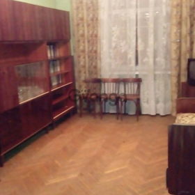 Сдается в аренду квартира 3-ком 93 м² Краковская ул.