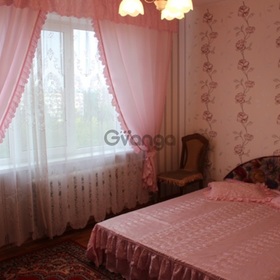 Сдается в аренду квартира 3-ком 70 м² Якуба Коласа ул., метро Святошин