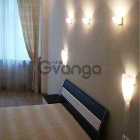 Сдается в аренду квартира 2-ком 60 м² Малоподвальная ул., метро Майдан Независимости