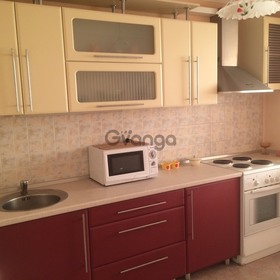 Сдается в аренду квартира 1-ком 40 м² Горького ул., метро Дворец Украина