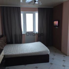 Сдается в аренду квартира 1-ком 42 м² Харьковское шоссе, метро Вырлица
