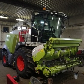 кормоуборочный комбайн Claas Jaguar 930 рік випуску 2011