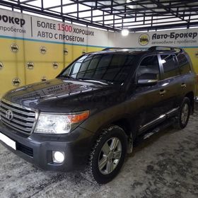 Toyota Land Cruiser 76 4.5d AT (202 л.с.) 4WD 2012 г.