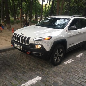 Аренда Авто в Грузии, Jeep Cherokee (2015)