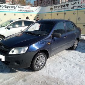 ВАЗ (LADA) Granta 1.6 MT (87 л.с.) 2012 г.