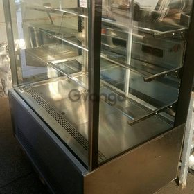 Продам бу холодильную витрину Бордо ВХС-1,25 с гарантией