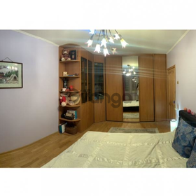 Сдается в аренду квартира 2-ком 77 м² Чернышевского, д.1
