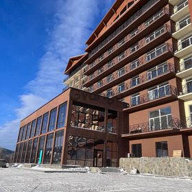 продам апартаменты на Солнечной Долине в отеле Sport Residence Business