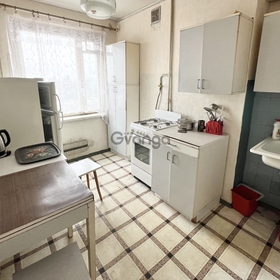 Продается квартира 3-ком 52 м² Тихонова, 30