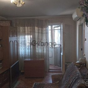 Продам 4-комн. 5/5, пр. Небесной сотни