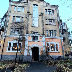 Продам3 ком. квартиру в Центре,ул. Чернышевского