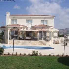 Продается Вилла 4-ком 240 м²